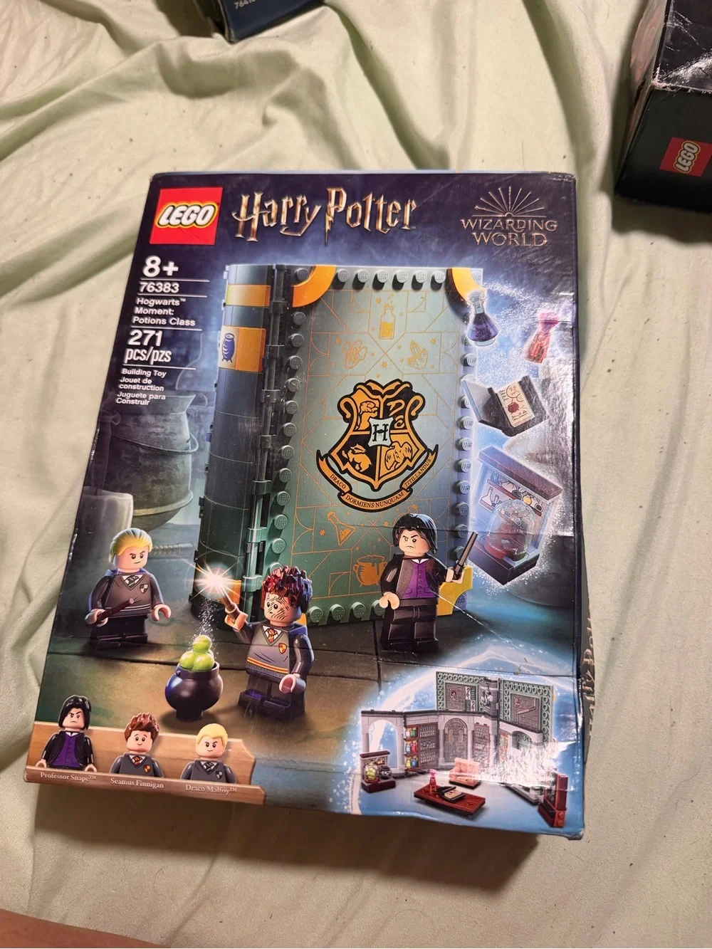 LEGO Harry Potter Potions Class Playset - Green, Black, Gold
